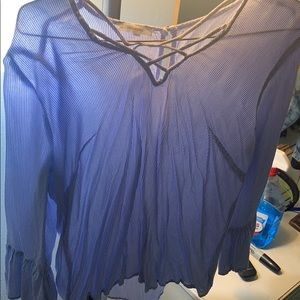 Long blue shelve! With cross lines in the front!!